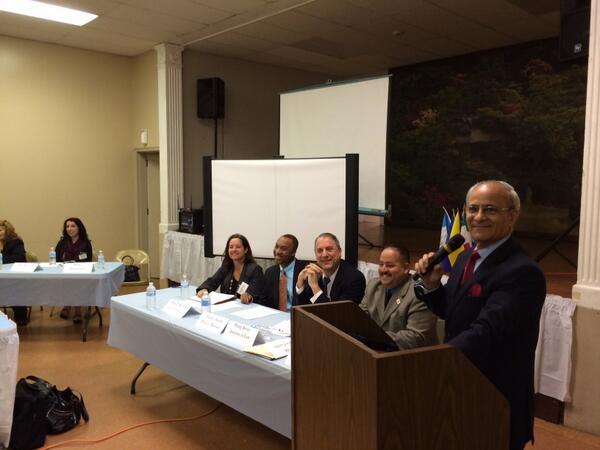 LongevityCT's tweet image. #ProjectLongevity #Bridgeport held meeting to inform #undocumented #community of their #rights as #victims of #crime