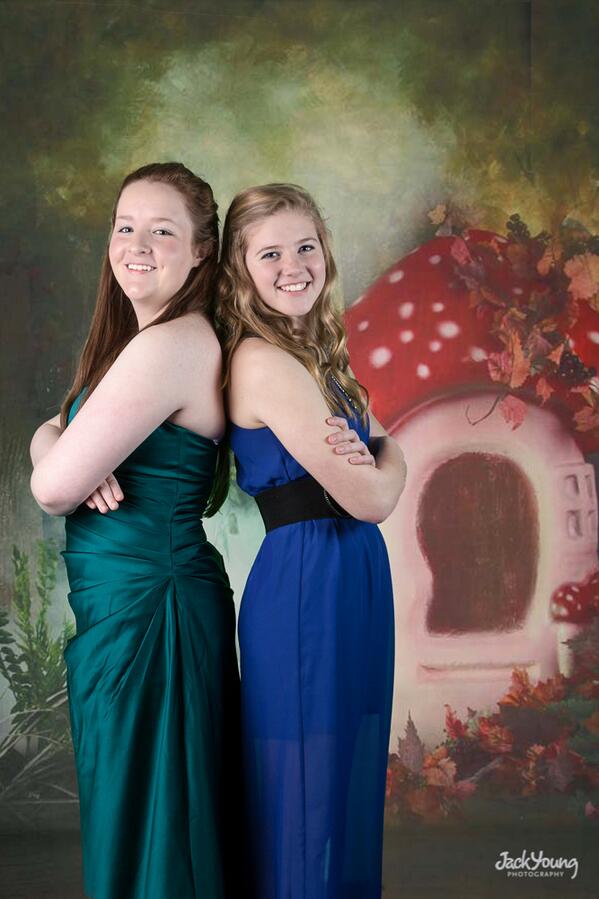 JackYoungPhoto's tweet photo. This is the fourth background we'll have for HHS prom this year! See you Saturday! #promnight #prom2014 #promphotos http://t.co/DPViVc8E1A