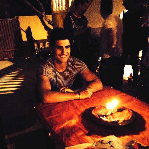 rociocalesitas's tweet photo. Nos quejamos de lo q no tenemos,y no nos damos cuenta q tenemos día a día lo q no nos puede faltar,felices 25 hermano http://t.co/51mUuUzT8m