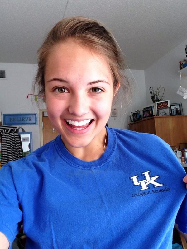 macelace1's tweet image. @anearly_xo Go Cats! #MatchingPrinciple for my accounting test tonight! :) #SisterPrayers