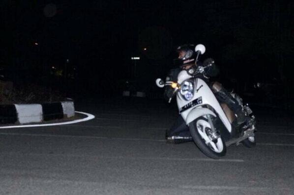 Pokok nya mah have a good night knee draggers. Ingat, dimanapun make your cornering fun and safety. Pamit bhay ✌️