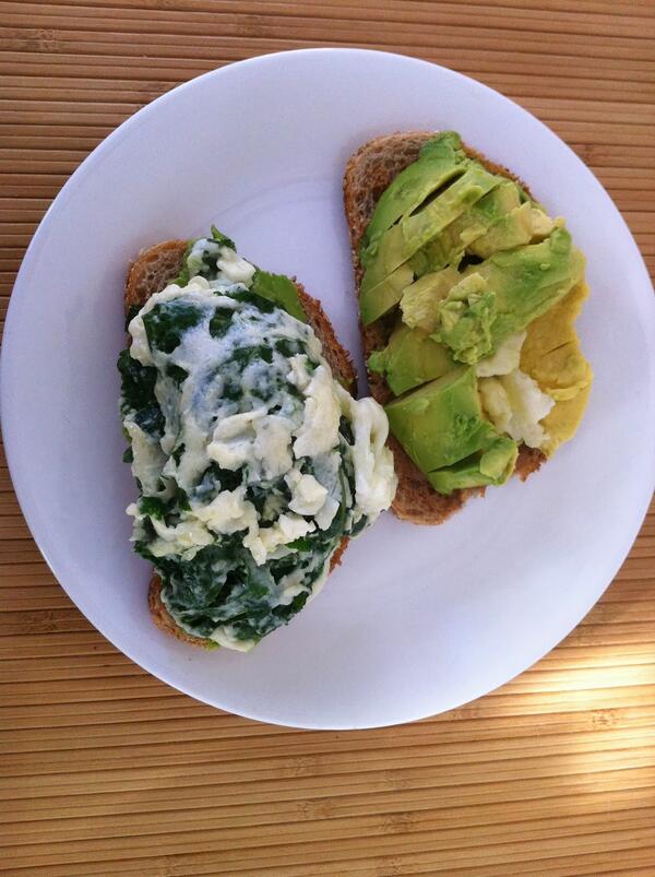 ModeratelyNuts's tweet image. I dont always eat bread but when I do I prefer #eurekabread. Craving something rich this am! moderatelynuts.com/?p=112