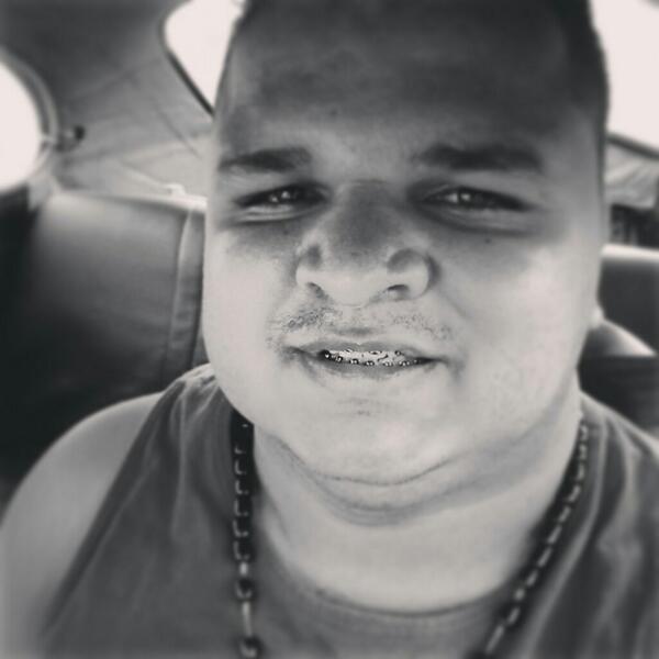 marceloderoy's tweet image. Eai galera