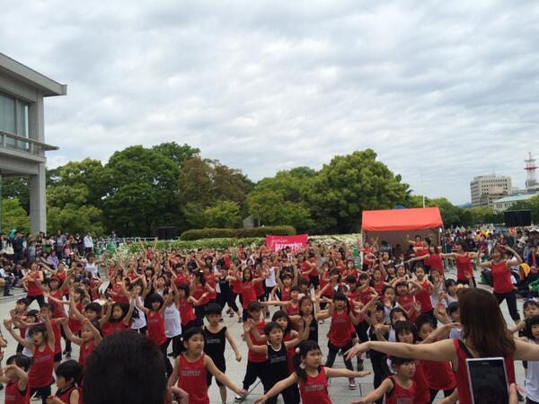 JazzerciseJapan's tweet photo. Jr パフォーマンス Hiroshima Flower Festival. @ShannaNelson @JazzerciseInc http://t.co/Wdif5ZxJDD