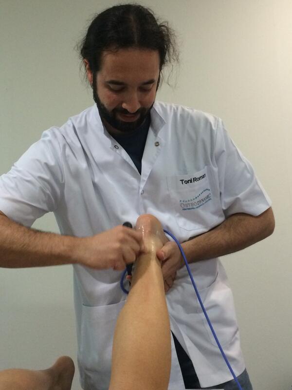 C_Castillejo's tweet photo. Sesion de @INDIBAactiv con @ToniRomanFisio en @Osteodynamic finiquitada. Cada dia mejor!!!! http://t.co/rMqZmrkGzA