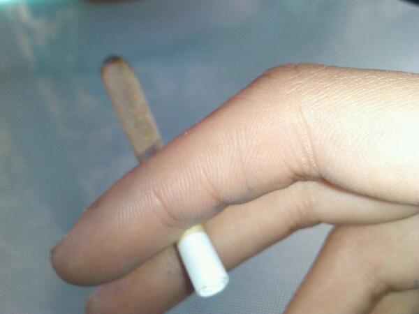 SmokingYerba's tweet photo. ¿Alguien quiere? http://t.co/VzY88jFY3r