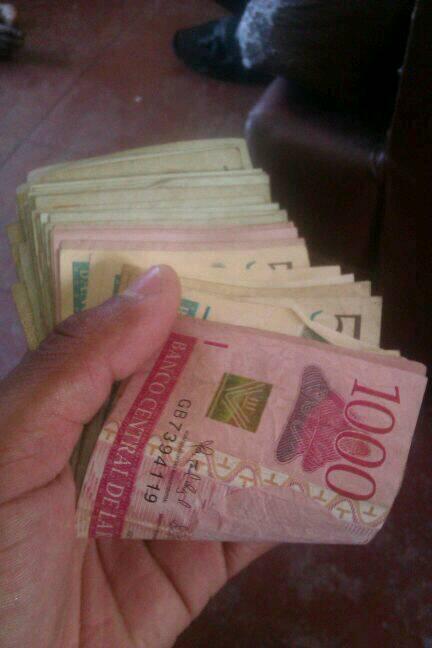 djcofal's tweet photo. ?$$$$$$ http://t.co/EBw0KaEtam