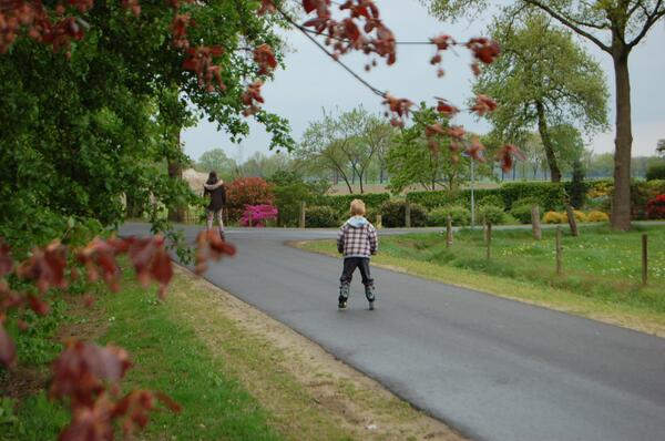 Je kunt hier ook heerlijk skeeleren in het stiltegebied.
