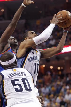 MBJMemphis's tweet image. Memphis Grizzlies point guard Mike Conley has won the NBA’s 2013-14 Sportsmanship Award.  bizj.us/vk0af