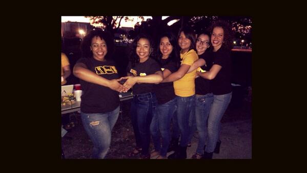 ItsVBeltran's tweet image. 😻My line sisters &amp;amp; I.C. &amp;gt;&amp;gt;&amp;gt;&amp;gt;&amp;gt; #ETHEREAL #Fall12 @y0itzMia @BlackShawtyy @PatyCake3 @NayshaaaLove #TwitterlessPaula