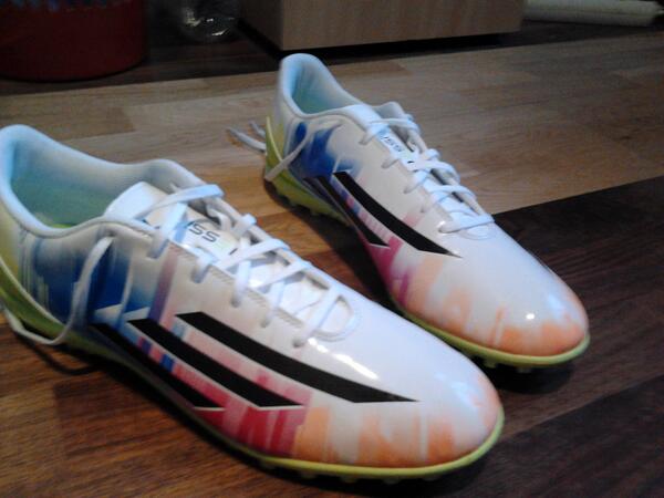 _Fantoom_'s tweet image. Uued putsad naasesid #suchbeauty #manywow