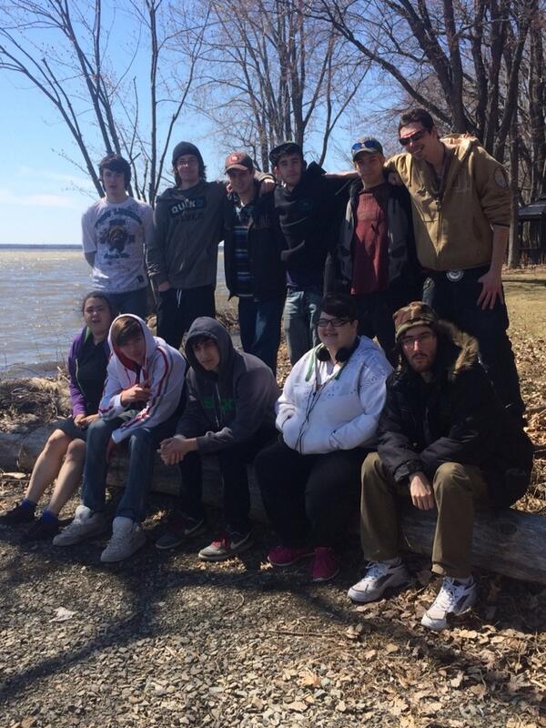 hbonas's tweet image. @passiontoaction giving the students some fresh air.  #unstructuredlearning