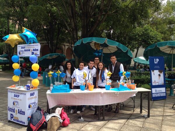 SACF20141's tweet photo. Con nuestros compañeritos :) http://t.co/EZdMms9qw7