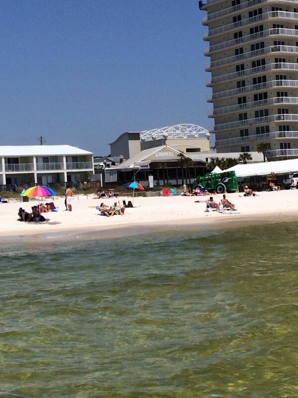 TheSeaStorePCB's tweet image. Come find us out by @schoonerspcb #lastlocal #beachbar #panamacitybeach