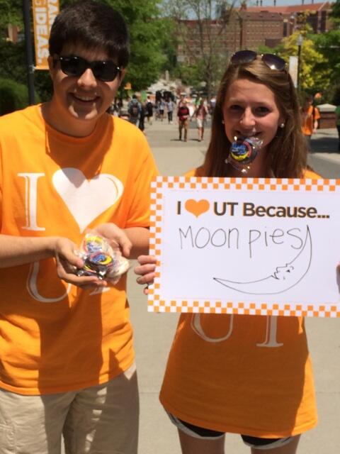 MoonPie's tweet photo. Proud to be part of #IHeartUTWeek! #GBO “@tennalum: Thanks to @MoonPie for the delicious treats! #iheartutweek http://t.co/RJYdkoa6oI”