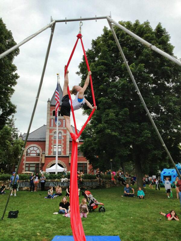 InvertedArt's tweet image. Hire @InvertedArt for your events! Send us an email at invertedartistry@gmail.com #boston #events #aerial #dance