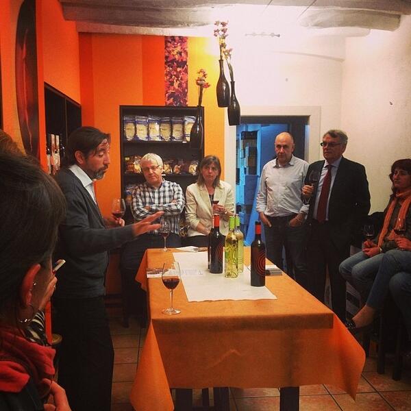 A punt per un #pecorino + #adernats impuls amb <a href="/xerigots/">Xerigots</a> i <a href="/adernats/">ADERNATS - Vinícola Nulles</a> ift.tt/1l8H7pm #instagram