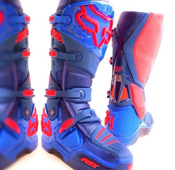 MotoVan_Zandt's tweet image. And now my card is maxed out. #newJs