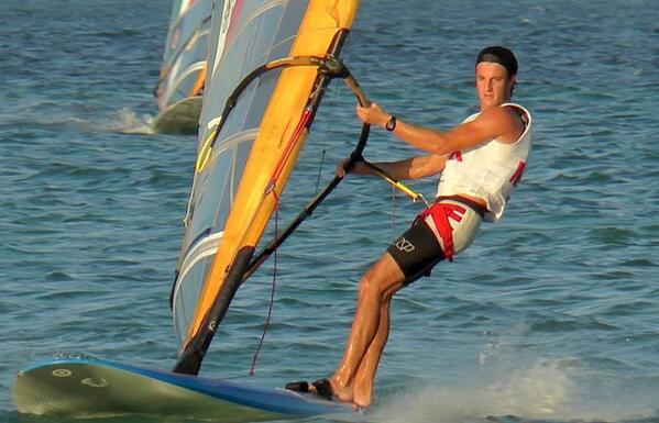 #Vela Ignacio Berenguer se ubica en el lugar 33 y David Mier y Terán 40, después de 12 regatas en la Copa del Mundo