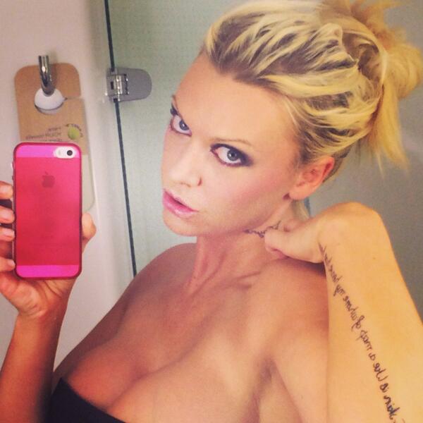 Leah Hanna tweet media