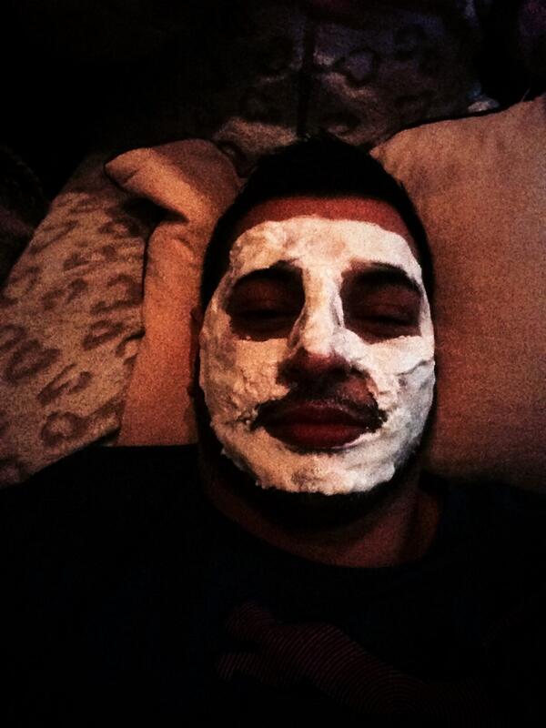 AntonyMccrorie's tweet image. The advantages of the mrs owning her own salon #facial #massages #feelingrevived