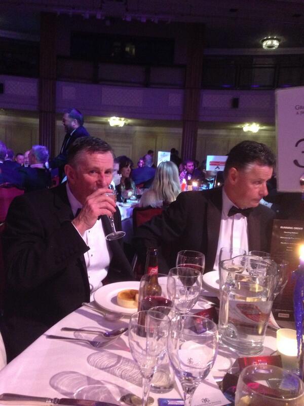 Captainduzak's tweet photo. Rhe Krays on table 38 #hvnawards http://t.co/LrRW07t0Ve