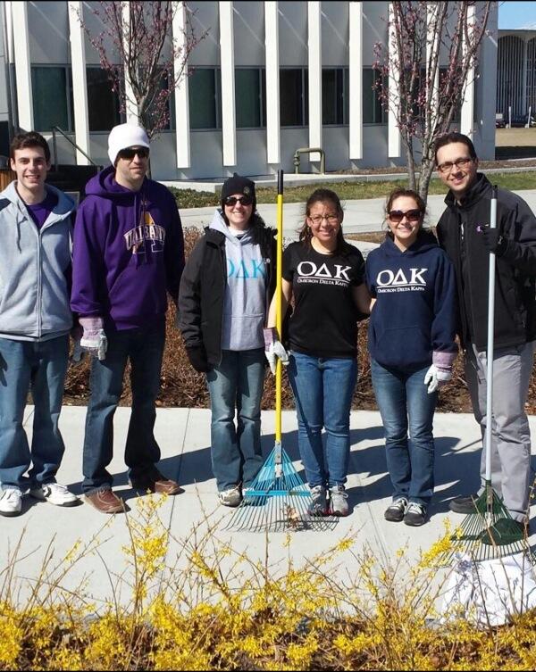 MikeChristakis's tweet image. #odkservice at @ualbany&apos;s annual campus clean up day. #odk @ODK1914