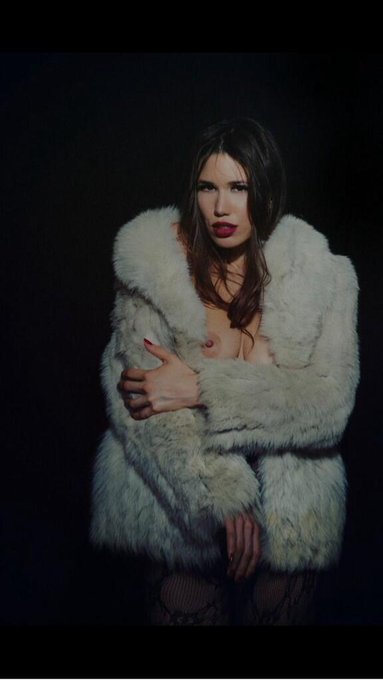 This photo is from Vali Barbulescu. We made it during our shoot for @Inglot cometics. http://t.co/HX