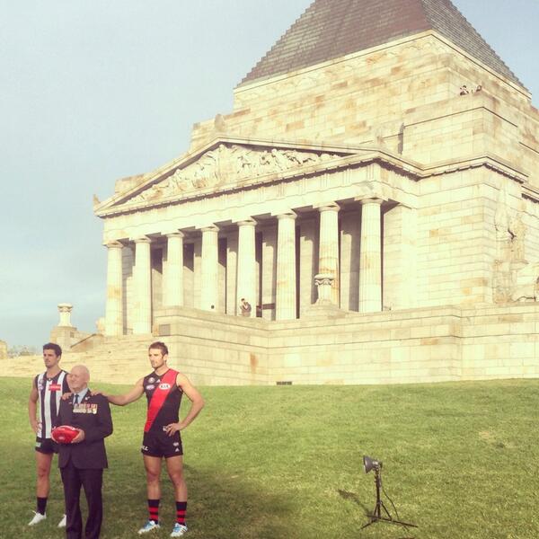 essendonfc's tweet photo. It is an honour and privilege to play football on such a significant day. We will remember them. #LestWeForget http://t.co/44crwQAHXT