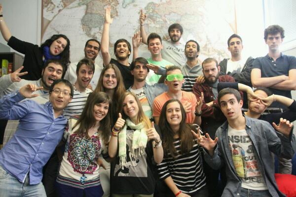 IAESTE_TLMA's tweet photo. La familia al completo. http://t.co/reBeku4zhf