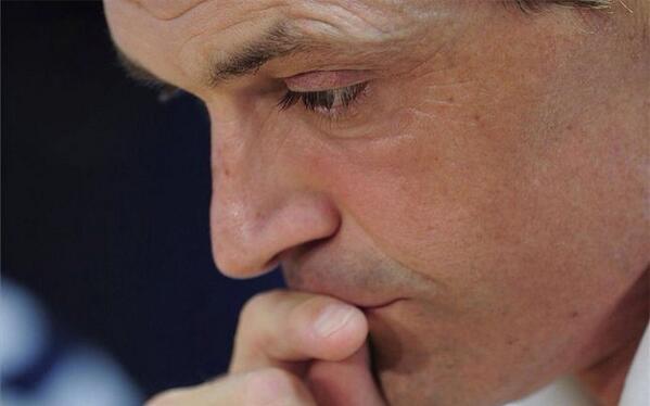 ActuFoot_'s tweet photo. Victime depuis 2011 d'un cancer de la parotide, Tito Vilanova a été opéré d'urgence cet après-midi ! #ForcaTito http://t.co/hGY1DIOHq9