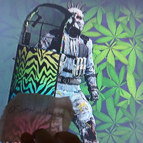 SpectrumCamo35's tweet photo. Selling the #spectrumcamo and giving away the #weedcamo at 75 RTs #msp #hmu #dm #CODGhosts #FaZe5 #infinityward #camo http://t.co/RSNA4aO4RH