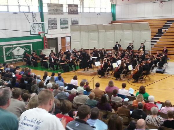 StormLakeCSD's tweet photo. Strings Orchestra performing at Spring Concert 2014 #slcsd http://t.co/32niwiRhkd