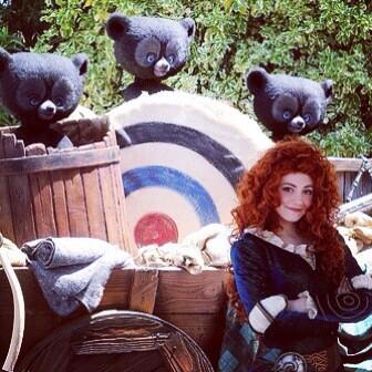 MeridaDisneys's tweet image. Today is been a great day for me because today meet with my Fans and then Archery today great day nothing the lesson