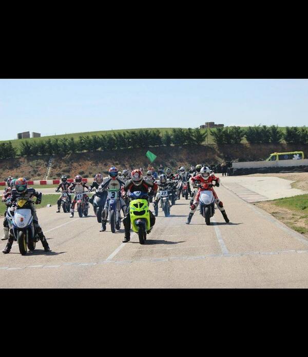 ColorinKing's tweet photo. Circuito de kotar!!! http://t.co/qLadOyGsZF