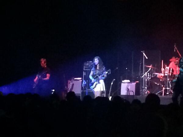 UNT_DSA's tweet photo. Rockin' out to @best_coast #UPCSpringConcert http://t.co/EDhBMv8ZPM