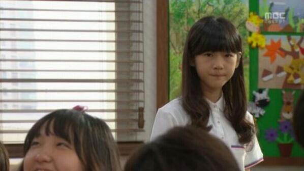 Classroom_KSH's tweet photo. RT))MBC 종영 드라마 *여왕의교실* 산들 초등학교 김서현(김새론 분)
 @Dramabot_list @2_5_collecbot http://t.co/USAF9ULFcB