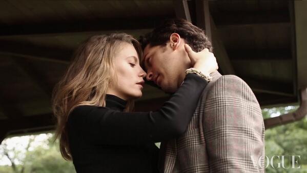 fragmanistancom's tweet photo. Medcezir dizisi 32. bölüm fragmanı ve içeriği ► http://t.co/grg1e0UeF4
@medcezirstartv #medcezir #yamanvemiranınaskı http://t.co/9jG45EP9EM