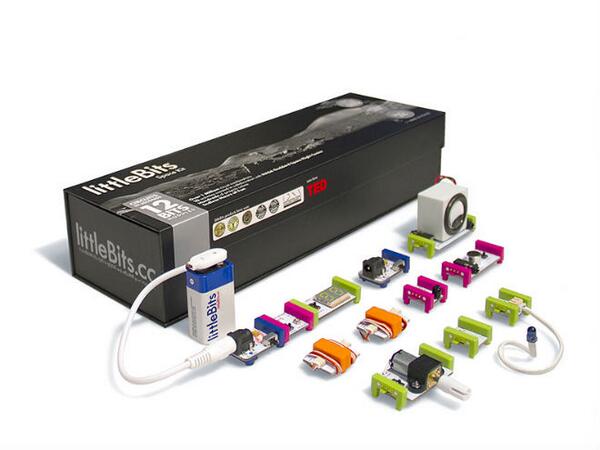 WIRED's tweet image. Now you can build your own mini Mars Rover with these brilliant, NASA-approved blocks wrd.cm/1lKUSgJ