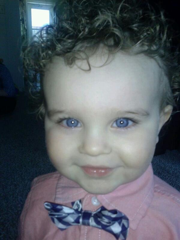 Jacqui2005's tweet photo. #Bowtiesarecool  #modelstatus #babyblues #needmoreb @TheEllenShow @TheEllenShow can he "swagger jack" you too? http://t.co/mLYTyYZfSl
