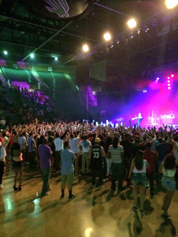 UNT_DSA's tweet photo. ALL HANDS UP IN HERE! '@JColeNC #UPCSpringConcert http://t.co/keM9PZCepX