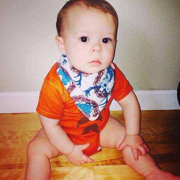 sewlittlestudio's tweet photo. How dashing is Jack in this snap back scarf? #babyboy #babyclothes #sewlittlestudio #etsy #homemade http://t.co/ieTmCyKzhc