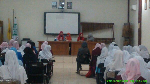 Ceu_Wita's tweet photo. Roadshow Pemilihan Duta Preneur @ SMKN 1 Serang http://t.co/TFLKU1Hrr5