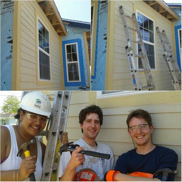 KrysterG's tweet photo. Brothers and Sista siding crew #hammertime #makeyourmark #weworkinyall @SCASbuilds @HabitatNOLA http://t.co/cbhKdBKCsE