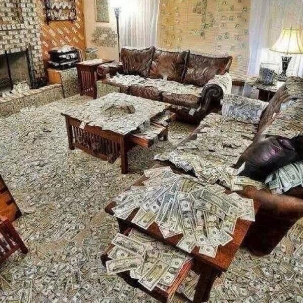 Demi92Demi92's tweet photo. I have to  clena my room :p http://t.co/Y1xYxqYusC