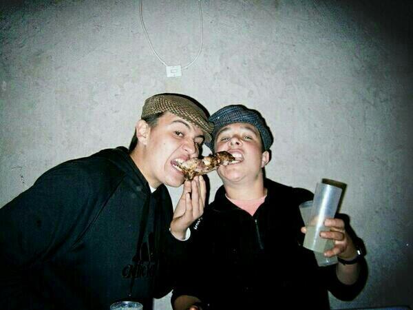 chuliber_perez's tweet photo. Hoy toca dia de boinas, hoy toca dia de bufa, razon...#Hogueras'14 http://t.co/68WiP6d3z7