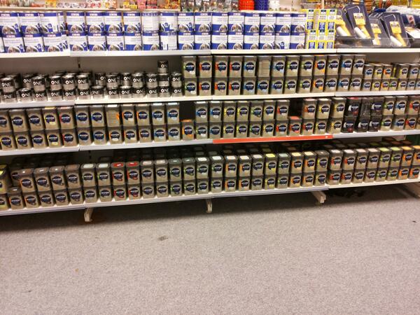 Outlet_Kollum's tweet photo. Heeft u huis een nieuw laagje verf nodig? Kom dan nu naar de Outlet  voor een groot assortiment van verf. http://t.co/V5Qk2iZwoA