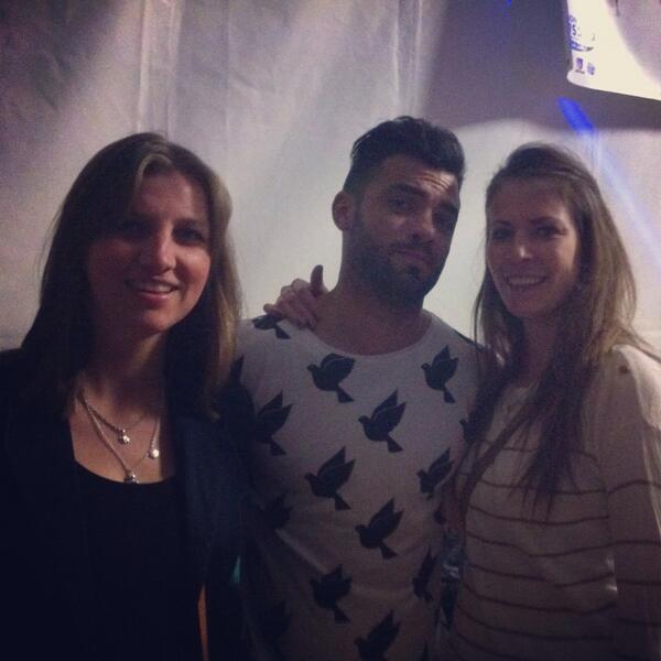 MrsSolyle's tweet photo. @SimonFrk2  Les Ostéopathes te souhaitent un très Joyeux Anniversaire :) http://t.co/lAenVv0RAS
