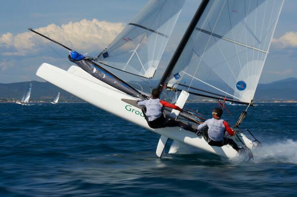cammas_groupama's tweet photo. How to take off with a #NACRA17 #2014SWC http://t.co/vUtr7EWMmt http://t.co/Ya39S3RD17