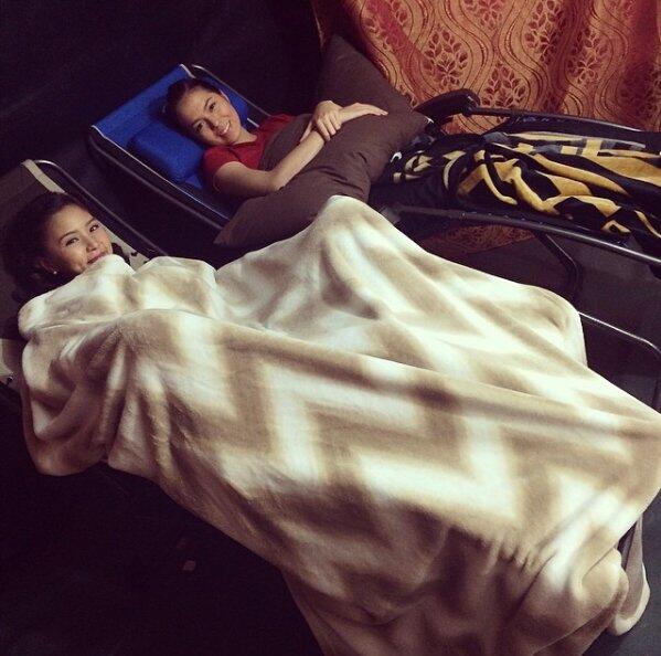 JuliAngelTZ's tweet photo. My two loves :) "@itsJulia_Montes: chinitaprincess' photo http://t.co/0xtmL9hNKo http://t.co/TWsGZqT8JZ"